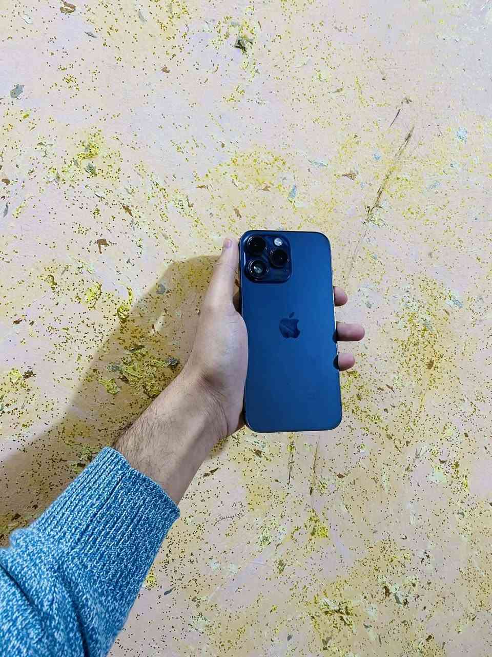 ايفون 14 برو ماكس جهاز نظيف كفاله ذاكره 256 عربي شرق اوسط بطاريه 78 الله شاهد شحنه يخبل سعر 650 شراي يتصل***********
