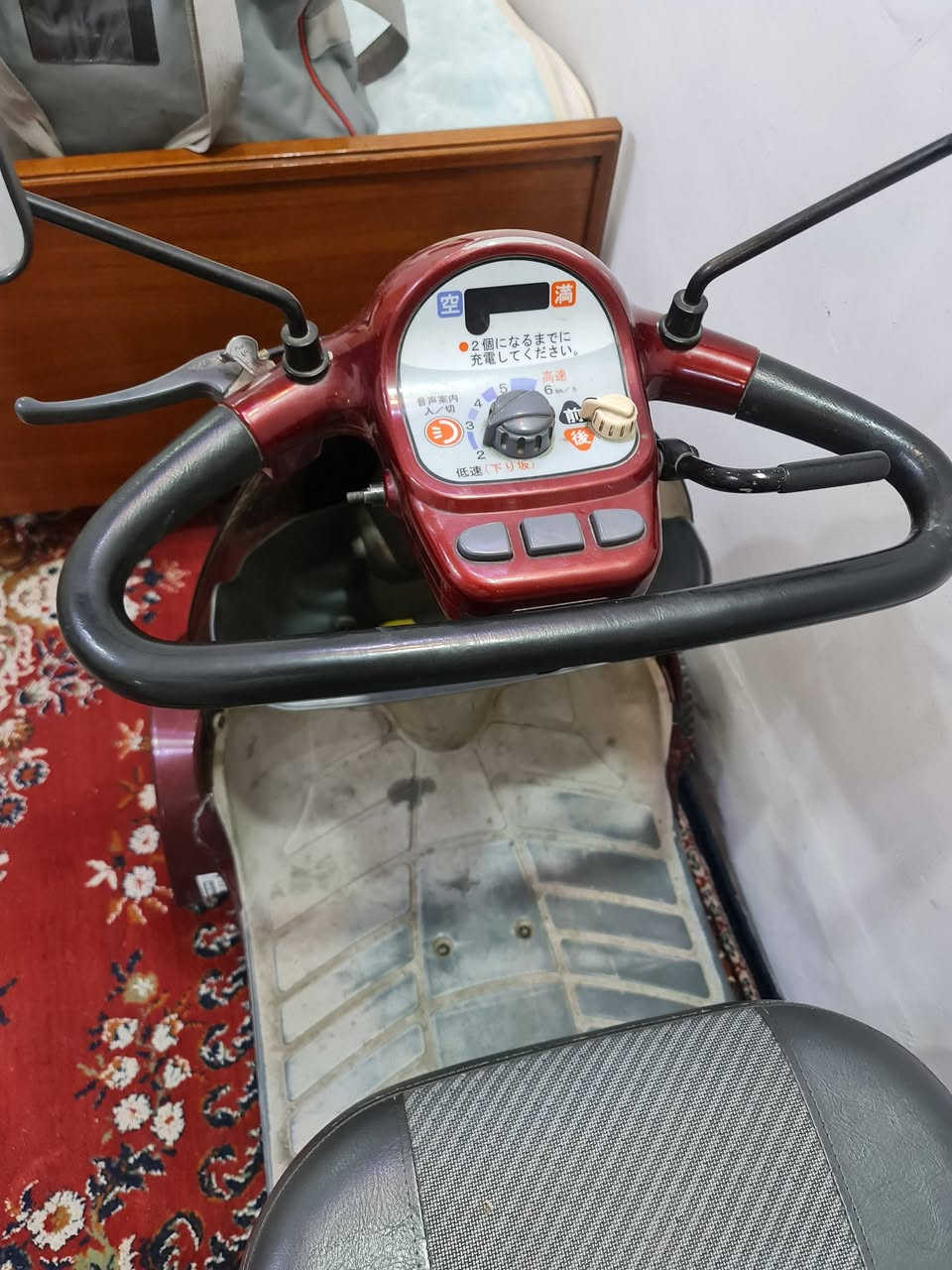 سكوتر ياباني بحالة جيدة جدا السعر ٥٠٠ 📞***********
