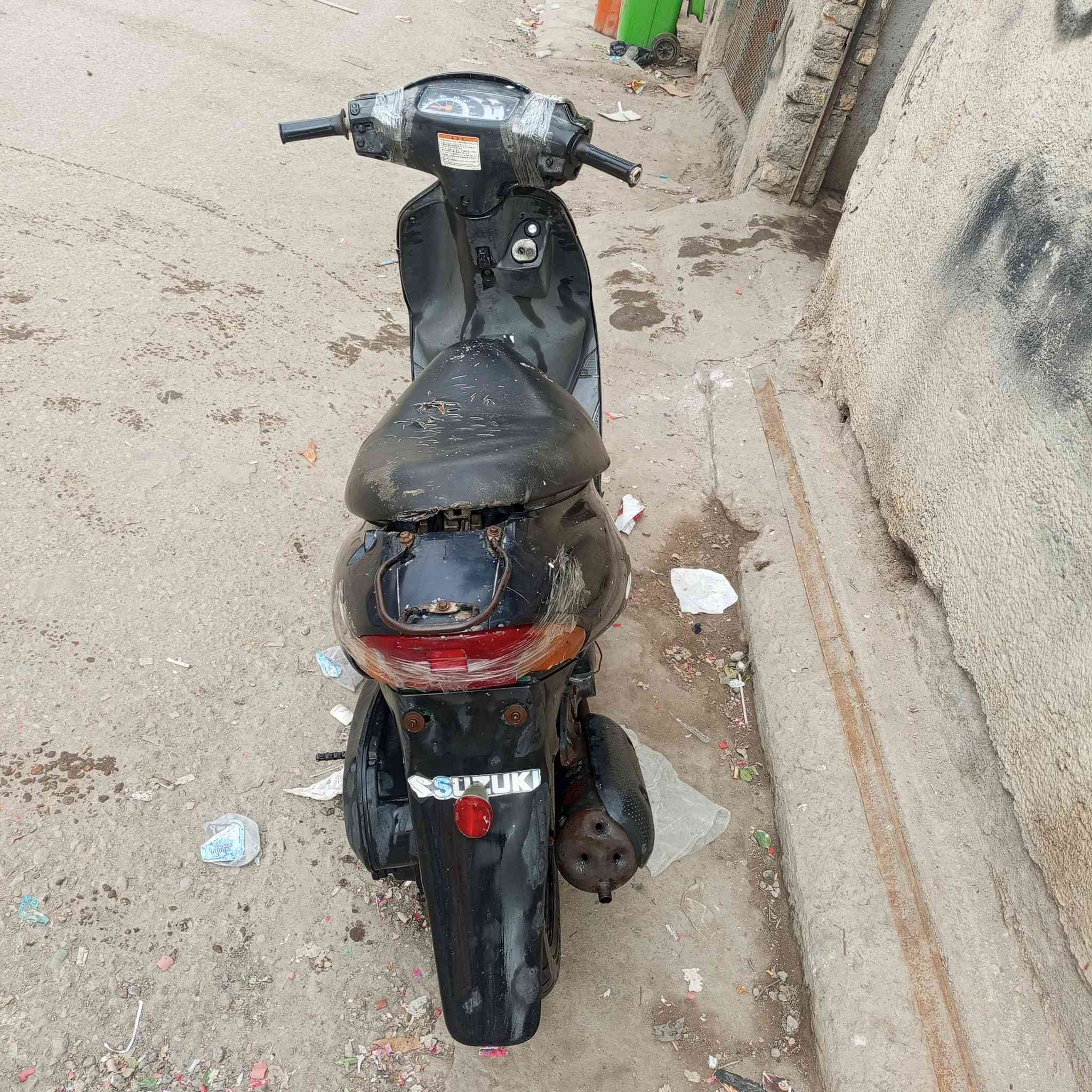 دراجه ساسوكي مكينه دبلات تايرات كهربائيات كله جاهزه مكينن نضيفه السعر ١٧٥ الف مكاني البصره ( *********** ) ( *********** )
