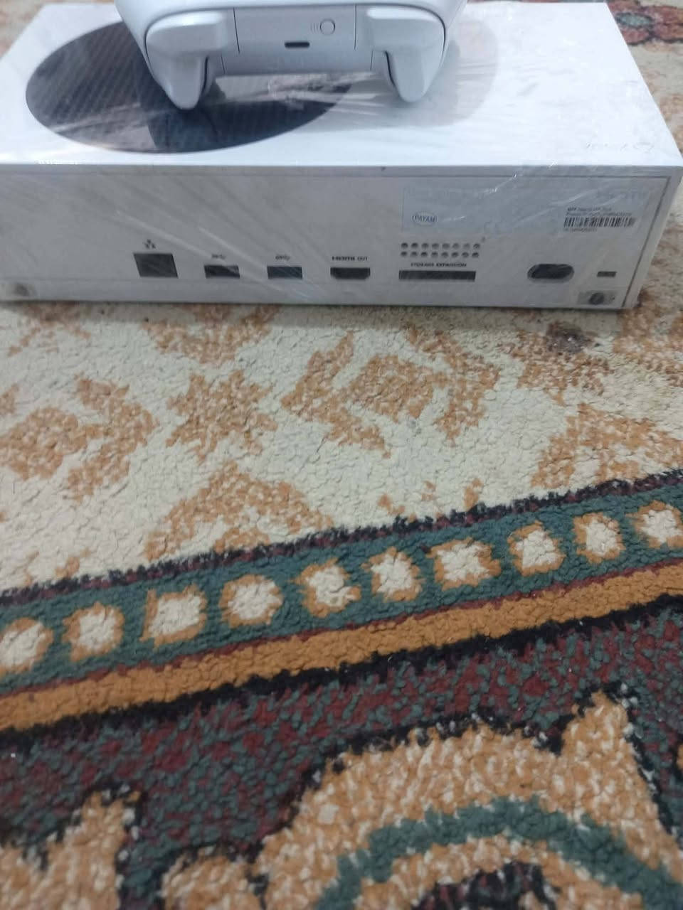 اتاري سيريال اس شورت ما ابي عيب اغراضه كامل يدتكامل مع يده واحده مع جيم باس مده ثلاثت
لمده ثلاث سنوات بيها جيم باس شرط وبي العاب مع حسابات سعر السيريا اس 350 

***********
