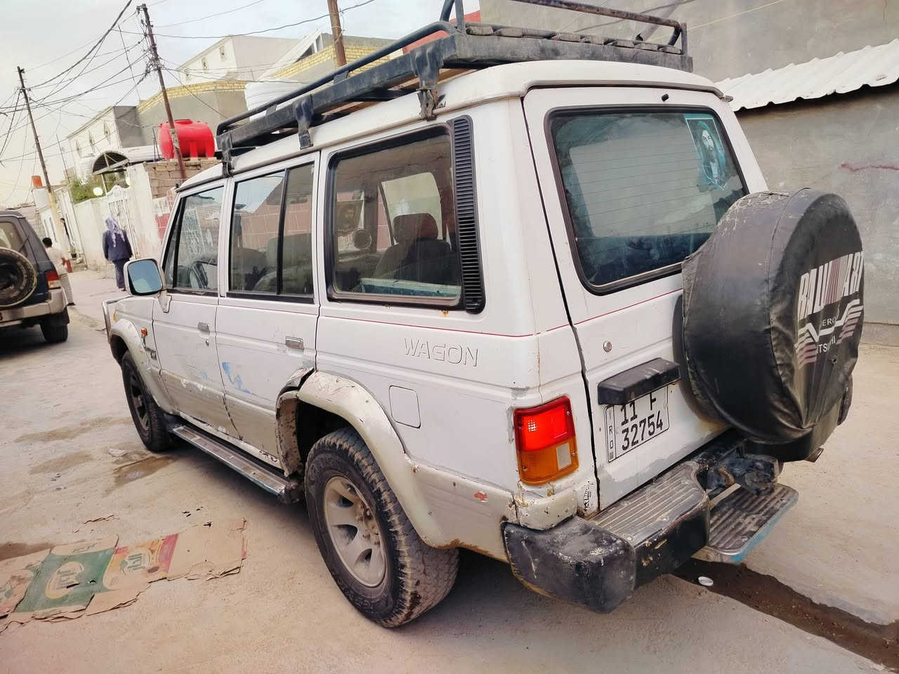 السلام عليكم من رخصه الأدمن كالوبر موديل 96 رقم بغداد نكليزي تحويل مباشر مكينه وكير  ففتي بي تبخير تخم تاير كهربائيات شغاله دواخل نضيفه مكان السيارة بابل الحمزه الغربي 
السعر 29 وبيه مجال 
موبايل ***********
***********
