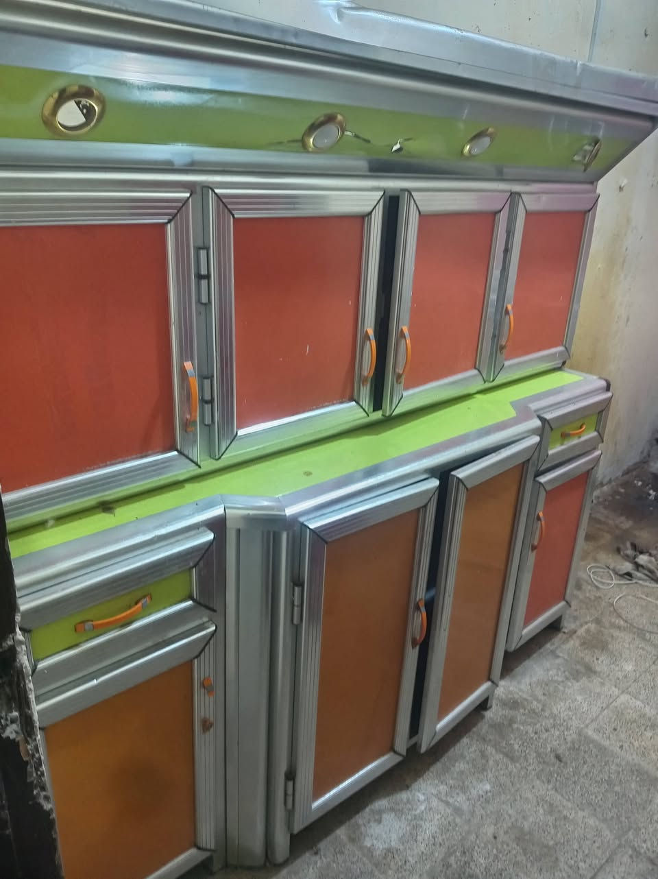 البيع السعر 175 بي مجال رقم ***********
