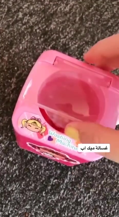 #غساله_بيوتي_بلندر_😍

غساله لتنظيف 🧽 ادوات المكياج💄🧼 
( فرشه و بيوتي بلندر و اسفنج )
 وصل هذا الجهاز مثل غساله الصغيره يشتغل بالباتري🔋 يستعمل لتنظيف ادوات المكياج بأسرع وقت⏰

جماااله😍❤️كلش كيوووت
وصل هذا الجهاز مثل غسالة الصغيره يشتغل بالباتري يستعمل لتنظيف ادوات المكياج بأسرع وقت تنضف البيوتي بلندر وفرش المكياج بعمق لطيفة ومفيدة ايضا 🌸💃
غسالة اسفنجة وفرش المكياج  متوفرة  الآن بسعر مميز جداً 
تعمل ببطاريتين  تحتوي على أنبوب تصريف للماء ، سهولة استخدام وسرعة تنظيف بنتائج ممتازة ، صغيرة الحجم وسهلة التنقل يمكن وضعها في حقيبة اليد . 🙈❤‎
طريقة الإستخدام : 
املئي الغسالة الصغيرة بالماء الدافئ ، وتفضيلك الشخصي لصابون الفرشاة أو منظف المكياج أو الصابون المضاد للبكتيريا ، وابدأي بتشغيل الجهاز ، 
استخدمي هذه الغسالة الصغيرة الفائقة اللطيفة ، لجعل تنظيف الفرشاة ممتعًا اكثر 🥰❤


**إذا كنت صاحب هذا الإعلان وتريد حذفه لأي سبب، رجاءا أرسل رسالة إلى الدعم الفني**