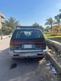 مسيوبشي نوع سبيس واكن ٧ راكب موديل ٩٣ سيارة مكفولة ماعدا طخة بخشم جامل...