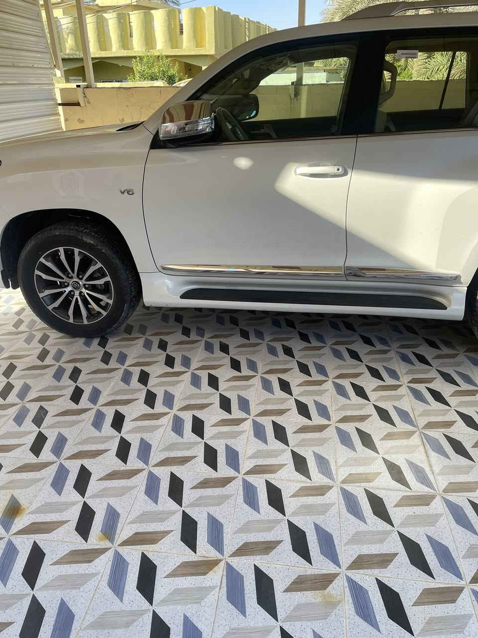 السلام عليكم ورحمة الله وبركاته..برادو موديل 2023فول مواصفات …ماشيه ١٣…الف فقط يعني اخت الزيرو وعل حال الشركه الله شاهد مال ملعوب بيها ولا بيها اي شخط…للتواصل اتصال اووتساب ***********او***********
