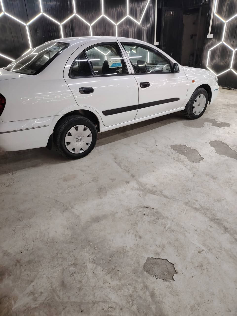 سني موديل ٢٠٠٩ ياباني اصلي بدون صبغ ولاضرر سيارة كلين ولسونار منشور ويه الصور رقم بغداد انكليزي سنويه وهزه جديده سياره بسمي تخم تاير صدر تبريد كير محرك كلة جديد لسعر ب ١٠٨ وبيها مجال العنوان ديالى بعقوبه ***********
