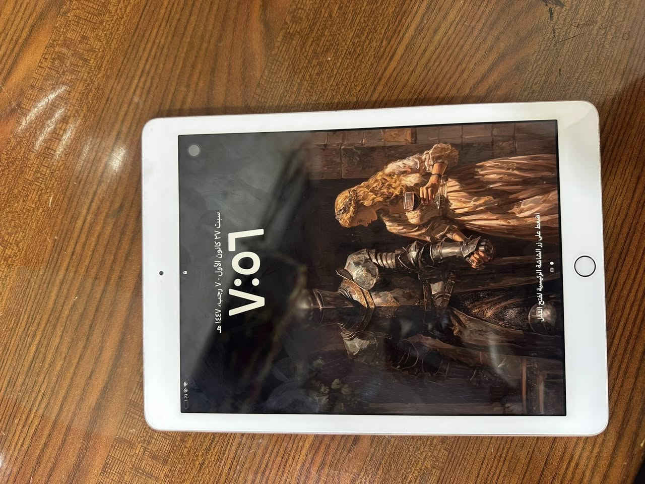 ايباد الجيل السادس ما مفتوح ولا مبدل بي اي قطعه نضيف زلغ ما بي يفيد للدراسه كارتونه وياا سعره 160 للاستفسار ***********
