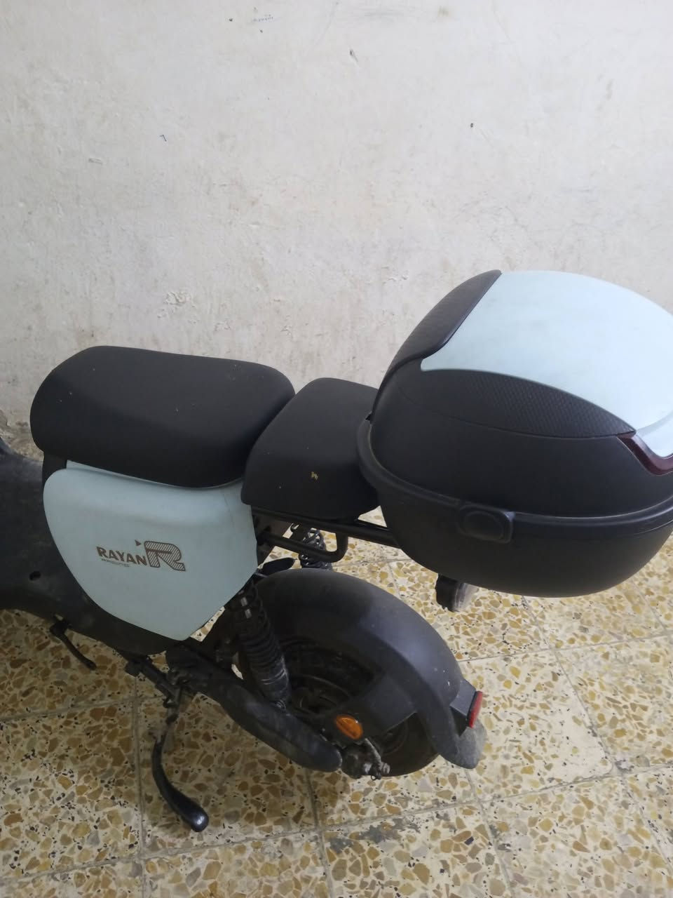 السلام عليكم دراجة للبيع ***********
