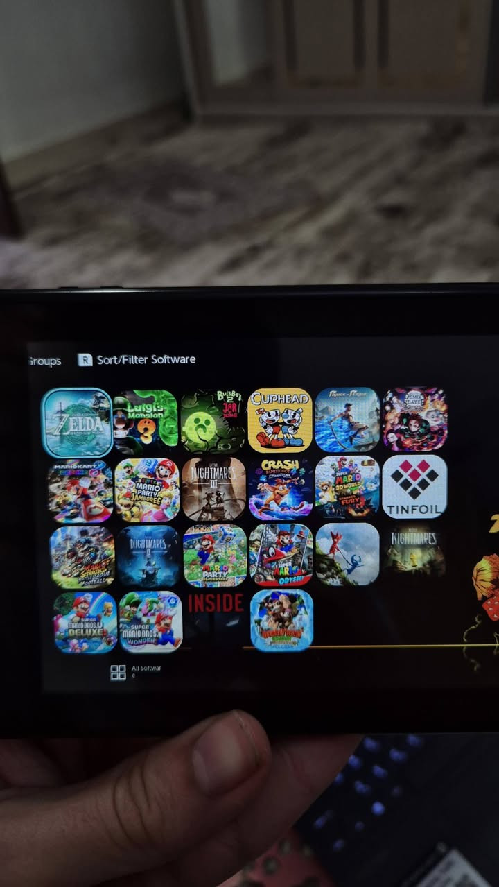 نتيندو سويج مهكر نضامين (اونلاين -اوفلاين)
ويا رام 128 مليان العاب 
نضافة الجهاز 95 % 
كارتون وكامل ملحقات ويا 
سعر 275 الف 
مكاني نجف توصيل موجود 
*********** واتساب فقط
