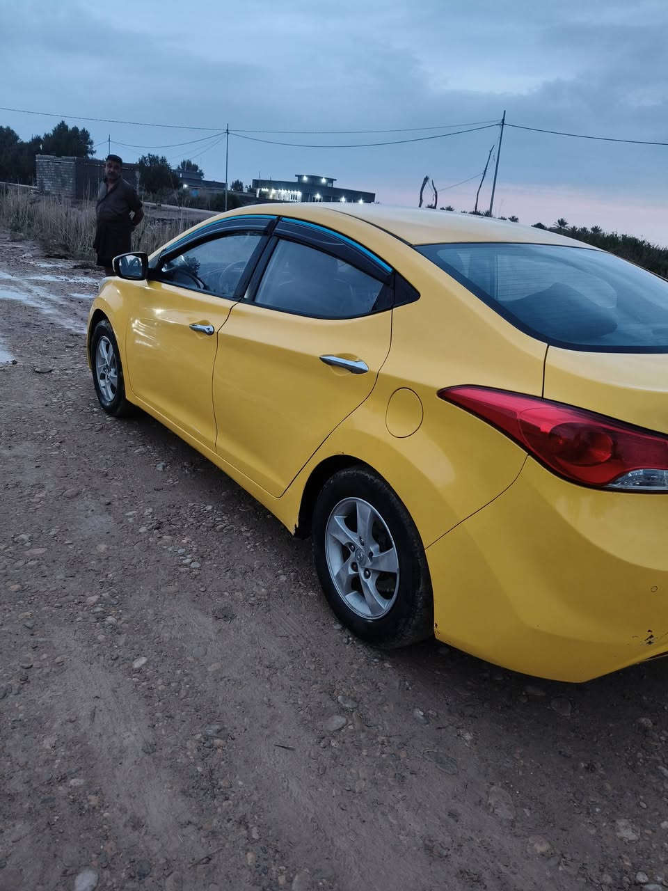 سلام عليكم انترئ للبيع موديل 13  مكفوله كفاله عامه محرك 1600 خليجي السعر 95 وبيه مجال.
للستفسار
***********
