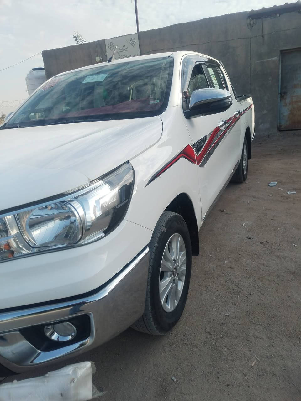 للبيع سيارة فلاونزة 2025   اتوماتيك شركة ساز فول مكفولة  تشغيل بصمة ماشية 19 رقم الدولي بصرة تحويل ثاني يوم السعر 307 وبيه مجال  ***********
