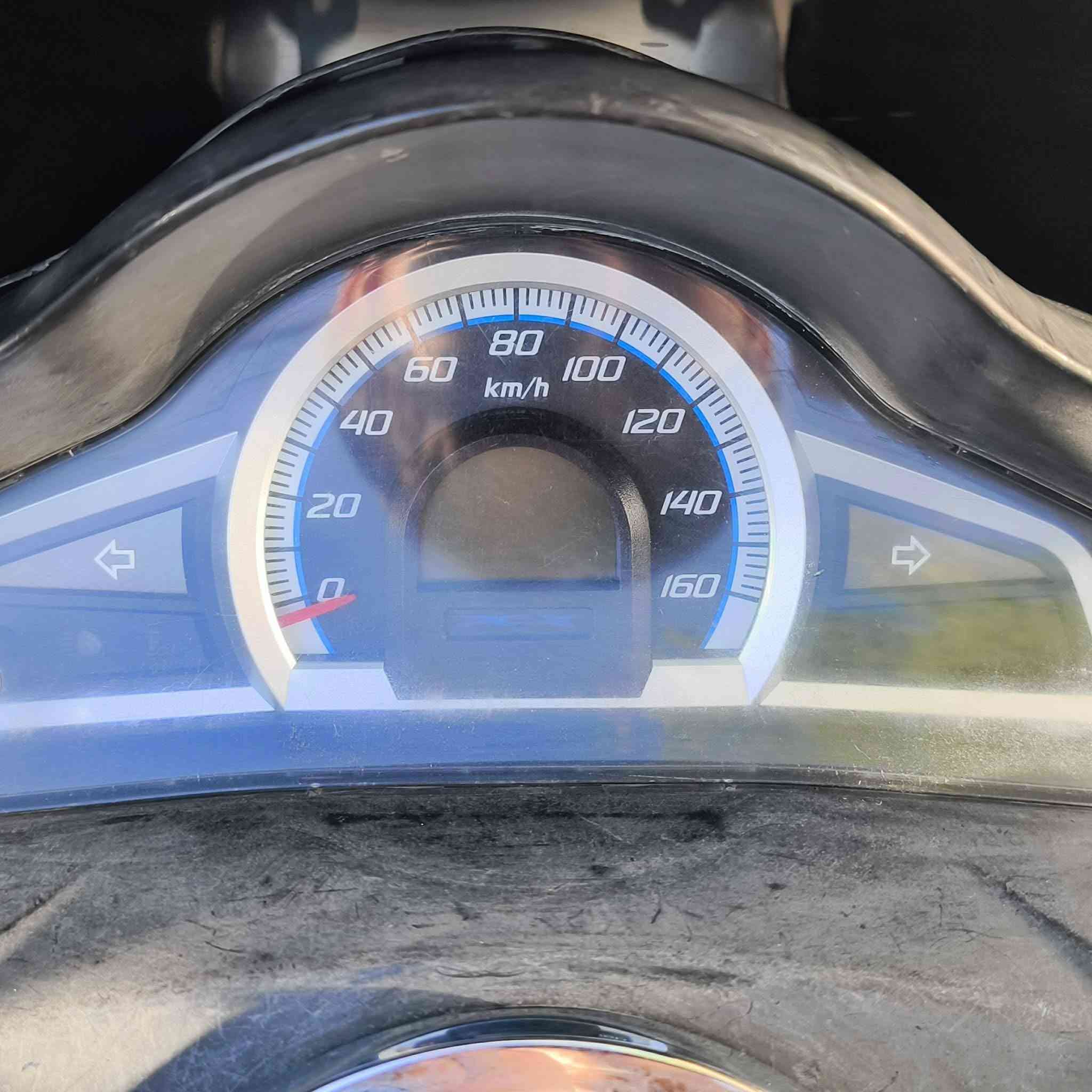 سلام عليكم دراجه البيع مثل ماموضح بل صوره دراجه تخبل نضيفه فول شخط مابيها السعر 20$ بيها مجال حك جيه  رسل صفحه بيك خير ودلل


**إذا كنت صاحب هذا الإعلان وتريد حذفه لأي سبب، رجاءا أرسل رسالة إلى الدعم الفني**