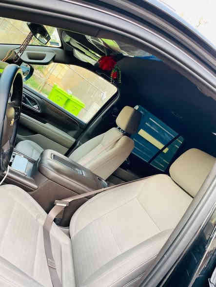 السلام عليكم تاهوه ls موديل 21 كفاله عامه من كلش حته من البارد ماشيه 100 حقيقي تخم تاير جديد كير مكينه كفاله السياره جاهزه الف ما تصرف عليه مكان السياره بغداد العسر 419 بيه مجال ***********
