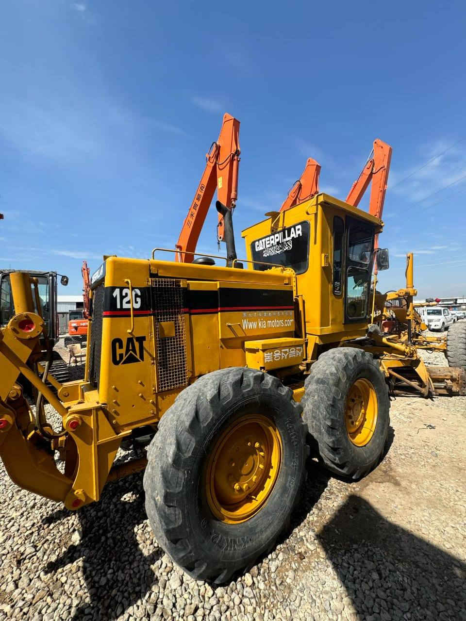 اللبيع موديل 84 جاهزه الشغل روتر بيهه صبغ بقماره السعر 425وبيهه مجال ***********
***********
