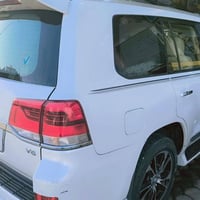 لاندكروز GXR • V6 • ٢١٥ ألف كم