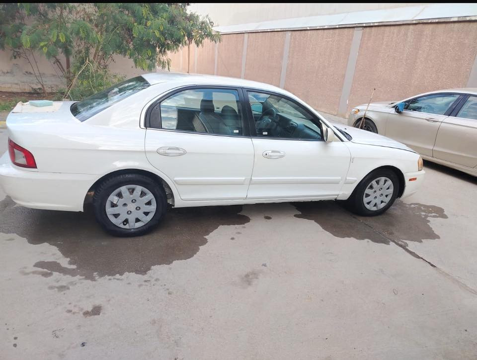 السلام عليكم  كيا اوبتيما 2006 وارد امريكي محرك 2400  كير محرك كهربائيات جيدة جداً السعر 83 وبي مجال ورة متشوف وتحكم سنوية لل28 مكاني بغداد المنصور 

للاستفسار على الرقم 
***********
