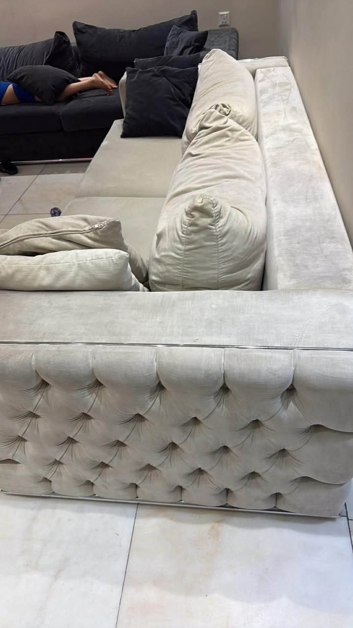 تخم تركي مودرن حديث 8 مقاعد درجة اولى نضيف ايي ضرر مابي سعره مناسب ٦٥٠ الف العنوان بغداد /حي القاهرة


**إذا كنت صاحب هذا الإعلان وتريد حذفه لأي سبب، رجاءا أرسل رسالة إلى الدعم الفني**