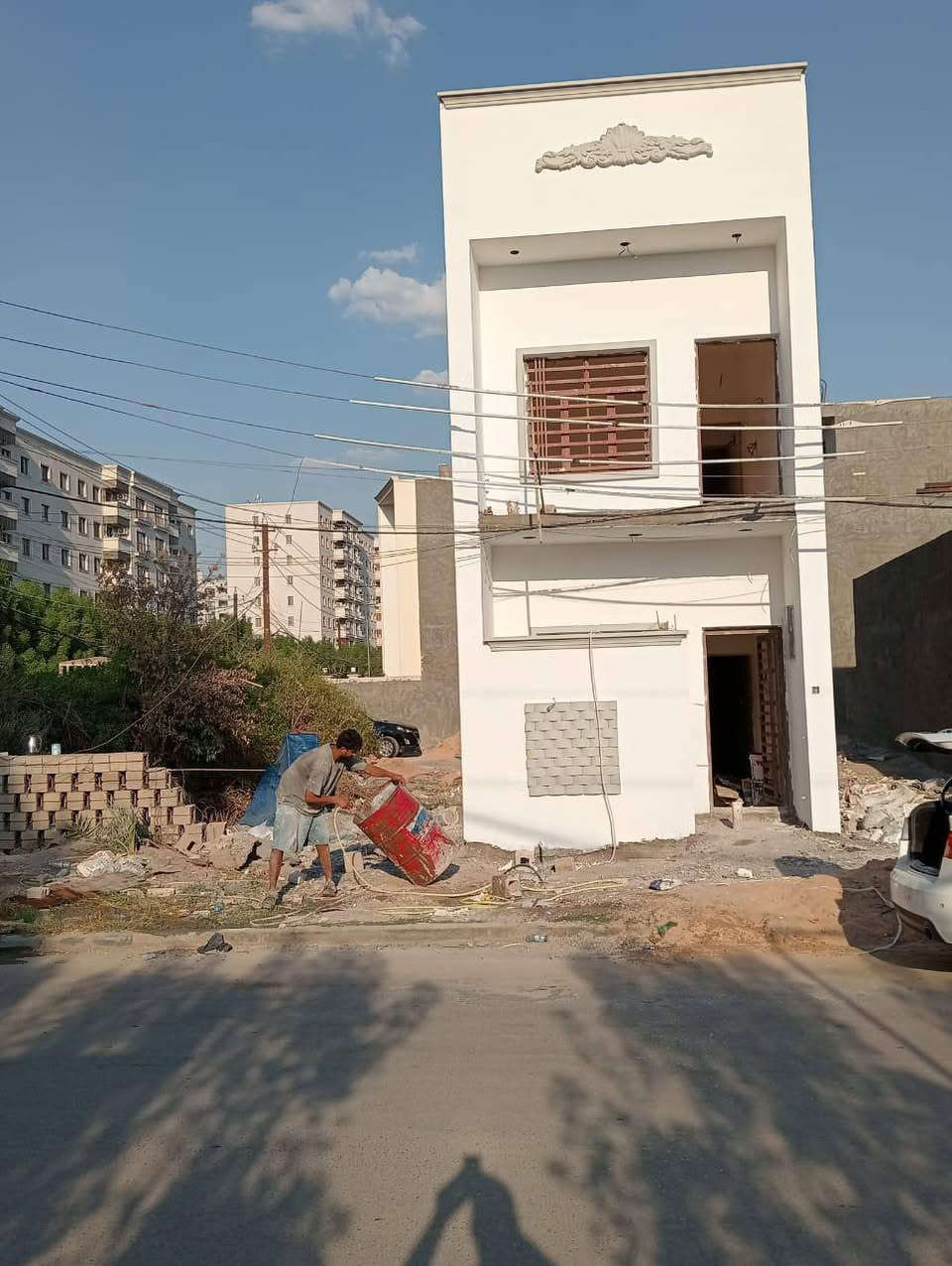 السلام عليكم
خلفه لبخ سمنت مساطر تصفير موقع  سقل خشن -تشميع  واجهات طلس. سراميك ولواح وسلابات كاشي بايات العمل ترميم  على متر  أو قطعي  العمل استلام مهندس  المكان بغداد *********** حسين
