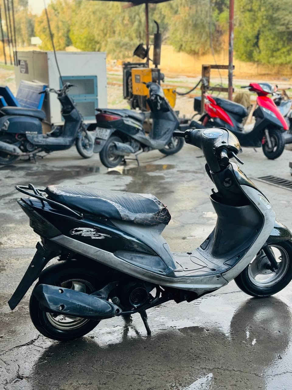 السلام عليكم شباب دراجه ماكس للبيع دراجه نضيفه مابيه نقص بس سلف يرادله دشلي ودراجه مكينه خرسه تجي شوف كدام عينك وتأخذ سعر ٤٧٥ وبيه مجال الطيبين الاتصال ***********
