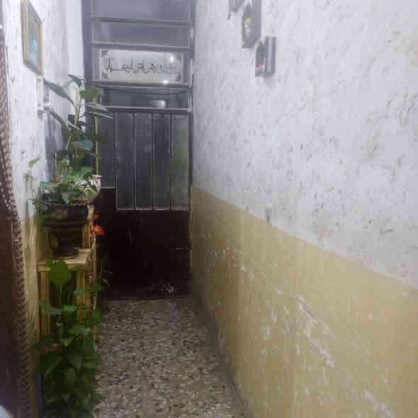 السلام عليكم مشتملات للبيع المساحه 60 متر الواحد يحتو على غرفه حولي ستقبال ترك حمام حوش طابق اول الجمعيات شارع المضخه خلف السده خدمات كامله ***********السعر الواحد 32 وبي مجال
