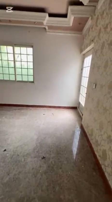 🏛️دار لليجار🏛️
في منطقه الجنينه خلف سوق الجنينه قرب تنزيلات دبي مكان جدآ راقي و مرتب  
يتكون الدار من 
ستقبال 1 
مطبخ 1 
مجمع صحي كامل 1 
غرفه منام 1 
صطح 
سعر لايجار 650
للستفسار اكثر اتصال على رقم 
***********
