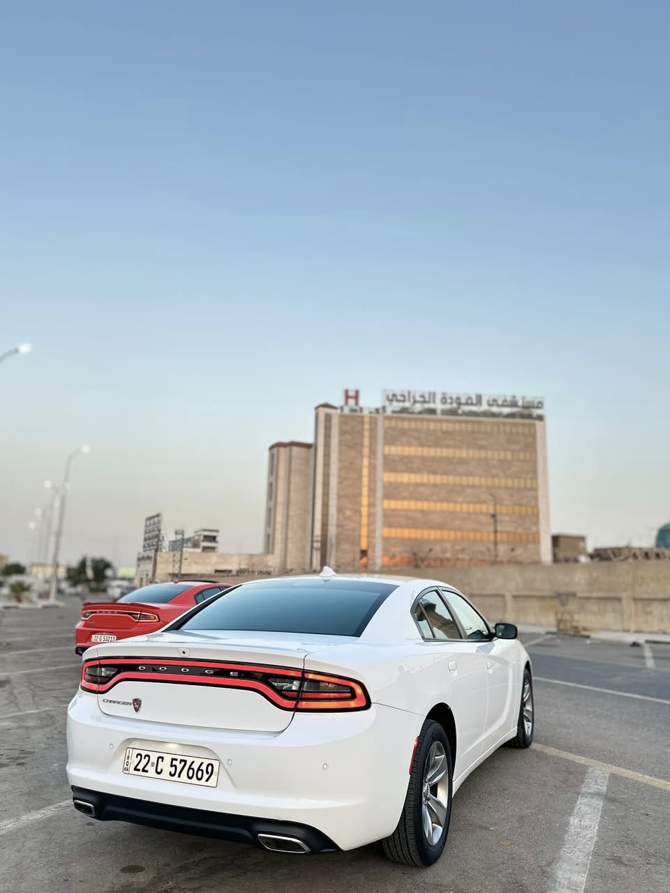 سلام عليكم 
دؤج جارجر 
مؤديل 2018
مواصفات SXT 
سيارة فول ؛ عدد سلايت 
شاشة كبيرة ؛ 
حساس ؛ 
شغال ؛ 
باقي مواصفات معروف 
سيارة كفالة عامة  
بدون كل شي 
مكينة كير كل كفالة 
ويل تاير (18 )بيلادي جديدة 
سنوي ؛ فحص ؛ هذه ؛ كل جديد 
سعر سيارة (238) بيها مجال 
مكان سيارة (بصرة) 
رقم موبايل:***********
