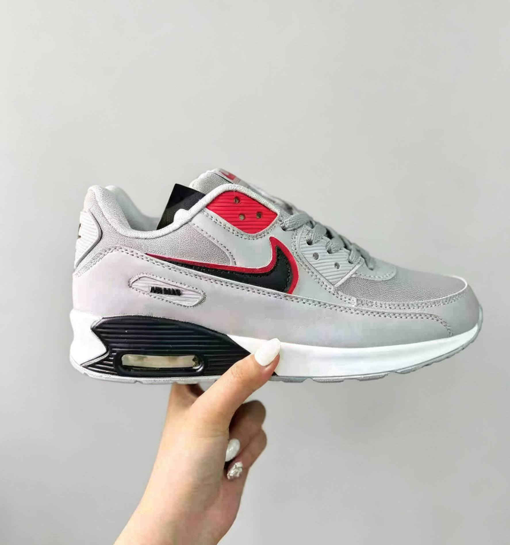 🚀 **Hot Selling Nike Air Max 90 Black, White, and Orange Colorway** 🔥 The classic Air Max 90 is now available! Featuring the iconic silhouette, premium leather, breathable mesh, and visible Air cushioning. Super comfortable and perfect for streetwear, casual, or everyday wear 👟
✅ **Multiple Colorways Available**
✅ **Sizes 40-44**
✅ **In Stock** - Fast Shipping
✅ **High Quality** Quality guaranteed. Ideal for distributors, retailers, and sneaker enthusiasts! Wholesale prices available, with even greater discounts for bulk purchases. 💰 Message me now for a price list and catalog! Worldwide Shipping 🌍 #NikeAirMax90 #AirMax90 #AirMax #NikeSneakers #WholesaleSneakers #NikeWholesale #Streetwear #SneakerEnthusiasts #AirMax90ForSale #BulkSneakers #InStock #FashionSneakers


**إذا كنت صاحب هذا الإعلان وتريد حذفه لأي سبب، رجاءا أرسل رسالة إلى الدعم الفني**