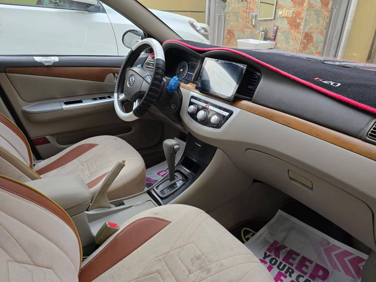 سلام عليكم نيفان 2013 سيارة نضيفه ما بيه أي شي بس البل سونار فقط مكفوله. سعره50.


**إذا كنت صاحب هذا الإعلان وتريد حذفه لأي سبب، رجاءا أرسل رسالة إلى الدعم الفني**