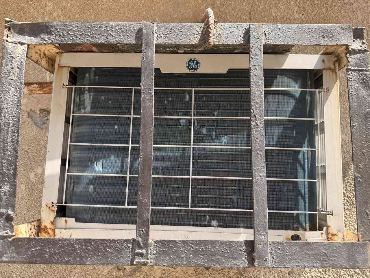 ‏سلام عليكم مكيف للبيع مشتغل الموسم واحد بعد جديد كل شي يشتغل فيه السعر 300 وبي مجال يشتري  تفضل خاص


**إذا كنت صاحب هذا الإعلان وتريد حذفه لأي سبب، رجاءا أرسل رسالة إلى الدعم الفني**