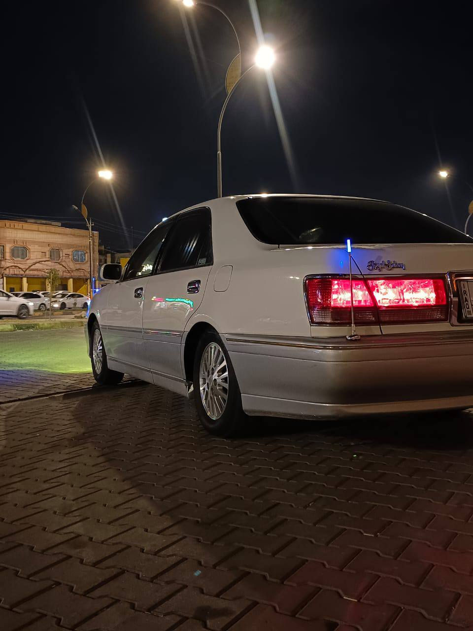 سلام عليكم ملكه تيوتا كراون 2002 لون ابيض لؤلؤي 2 دكم برده  مكينه قيقيتي٢٥٠٠ رقم كركوك الماني سياره مفحوصه قرار 48    مكفوله من الكص ونقل الجثه حداديه ومكينه وكير كارتون تحويرت نجف فوك وجوه سياره مكانه نجف السعر 85 وبيه مجال قليل حك الجيه لاستفسار ***********
***********
