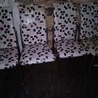 ٤كراسي • جلد • ما بيهن عيب