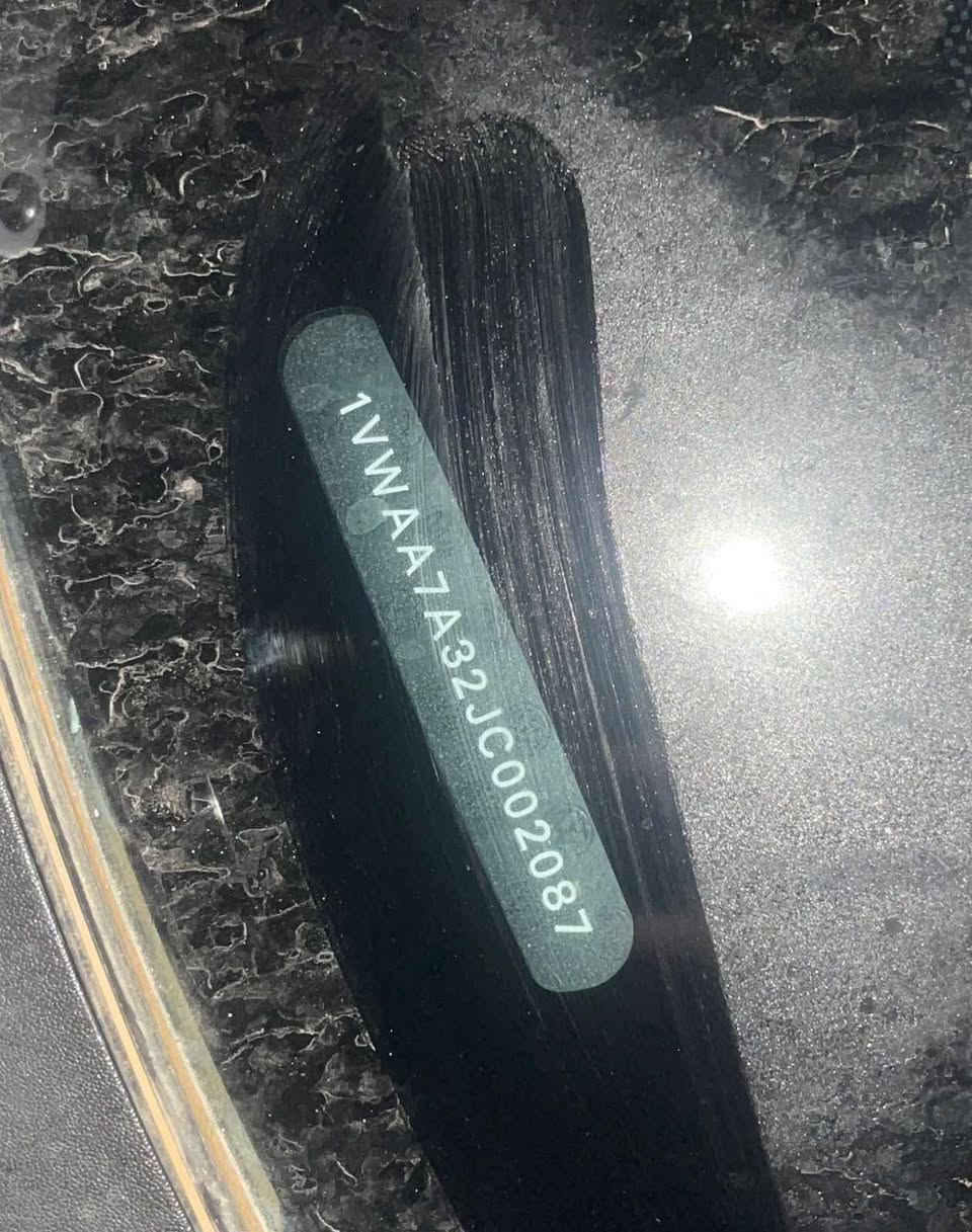 پاسات ٢٠١٨ rline
١٣٧ مایل ماشی 
دعم ربع بولند و جملوخ 
بدون دواخل إرباك كلو سليم شريكه 
عليها غرامه 620الف ينزل من سعر 
عنوان سياره دهوك رقم تلفون ***********واتساب اكر, نينوى
