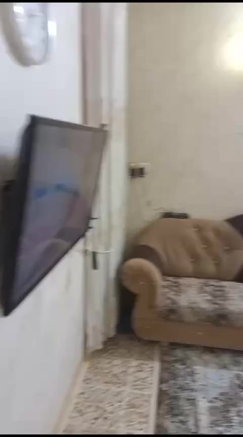 السلام عليكم 
بيت للبيع زراعي ملك صرف مزارع الحدباء 
المساحة 120م واجهة 5.5 والنزال 21 
طابقين الطابق الارضي غرفة استقبال مطبخ كبير +مشتملات +صالة كبيرة +غرفة نوم مع سويت مع مناور عدد 2
الطابق الثاني غرفتين نوم مع سويت +صالة كبيرة +مطبخ +مشتملات مع بيتونة باقي التفاصيل الاتصال على الرقم
***********
***********
