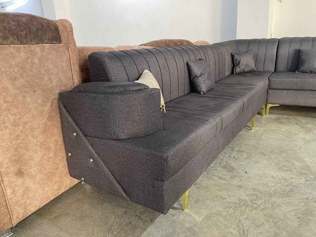 L📦
هاتینەوە بە ئێڵێکی 10نەفەری
 ڕەنگە تایبەتەکە لۆک لۆکە 
تۆیش هەرچیت هەیە لێتە کڕمەوە
ژم***********
