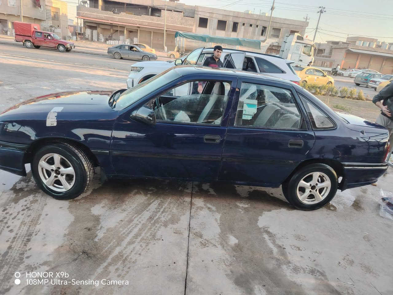 السلام عليكم
موديل 93 شرط ما بيها شي لا ضرر لا صبغ  مصفرة كامل كاربون رقم الماني باسمي نينوى حجم 18 كير عادي  السعر 48$ بي مجال 

***********
