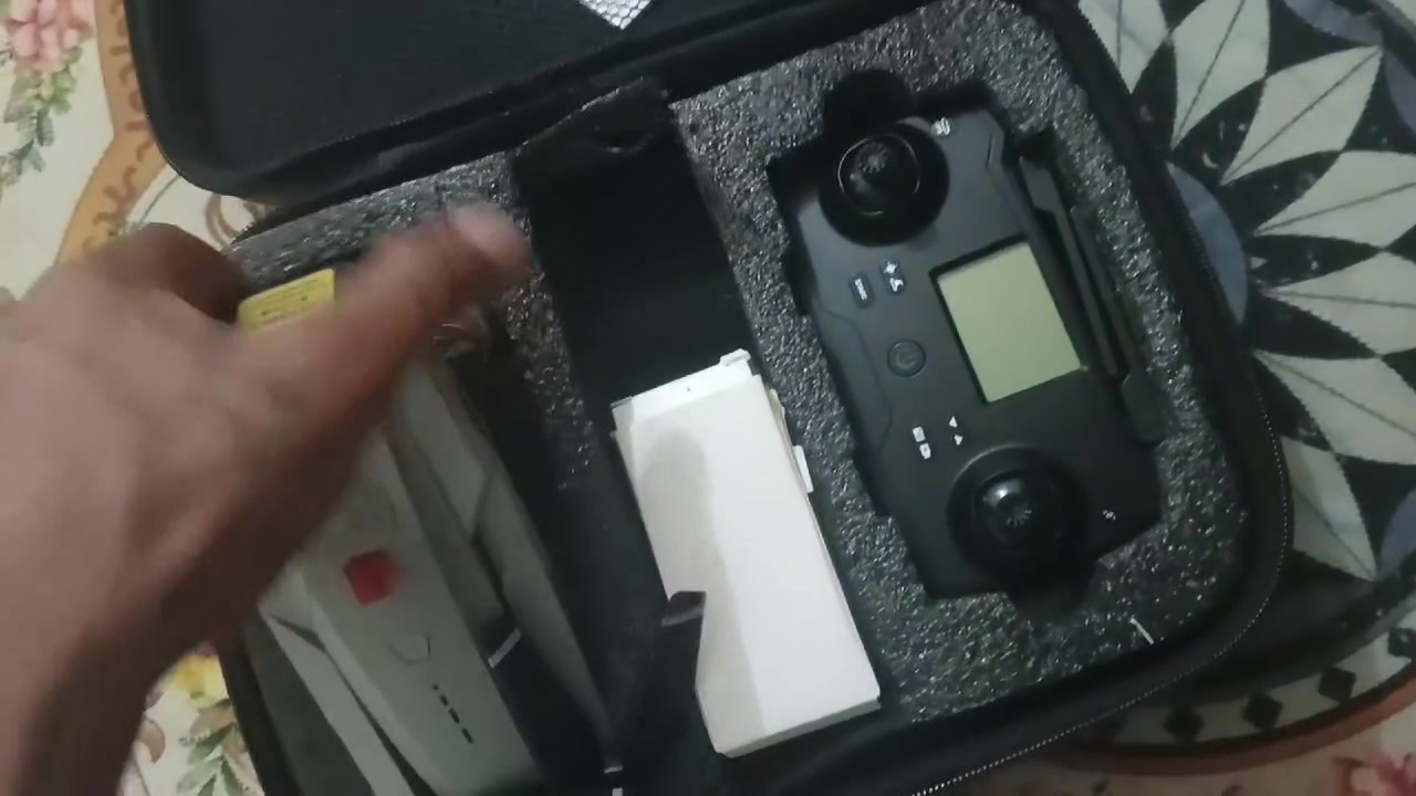 عندي درونين للمراوسة بحالة نظيفة: 
1.  *C-Fly Faith 600 Pro* 
2.  *KF102 GPS 4K* 

أريد أراوسهن بـ *أي درون DJI* حتى لو `Mini 2` أو أي موديل. 
مستعد أدفع فرق شي بسيط، المهم الدرون شغال ونظيف.

*********** راسني
