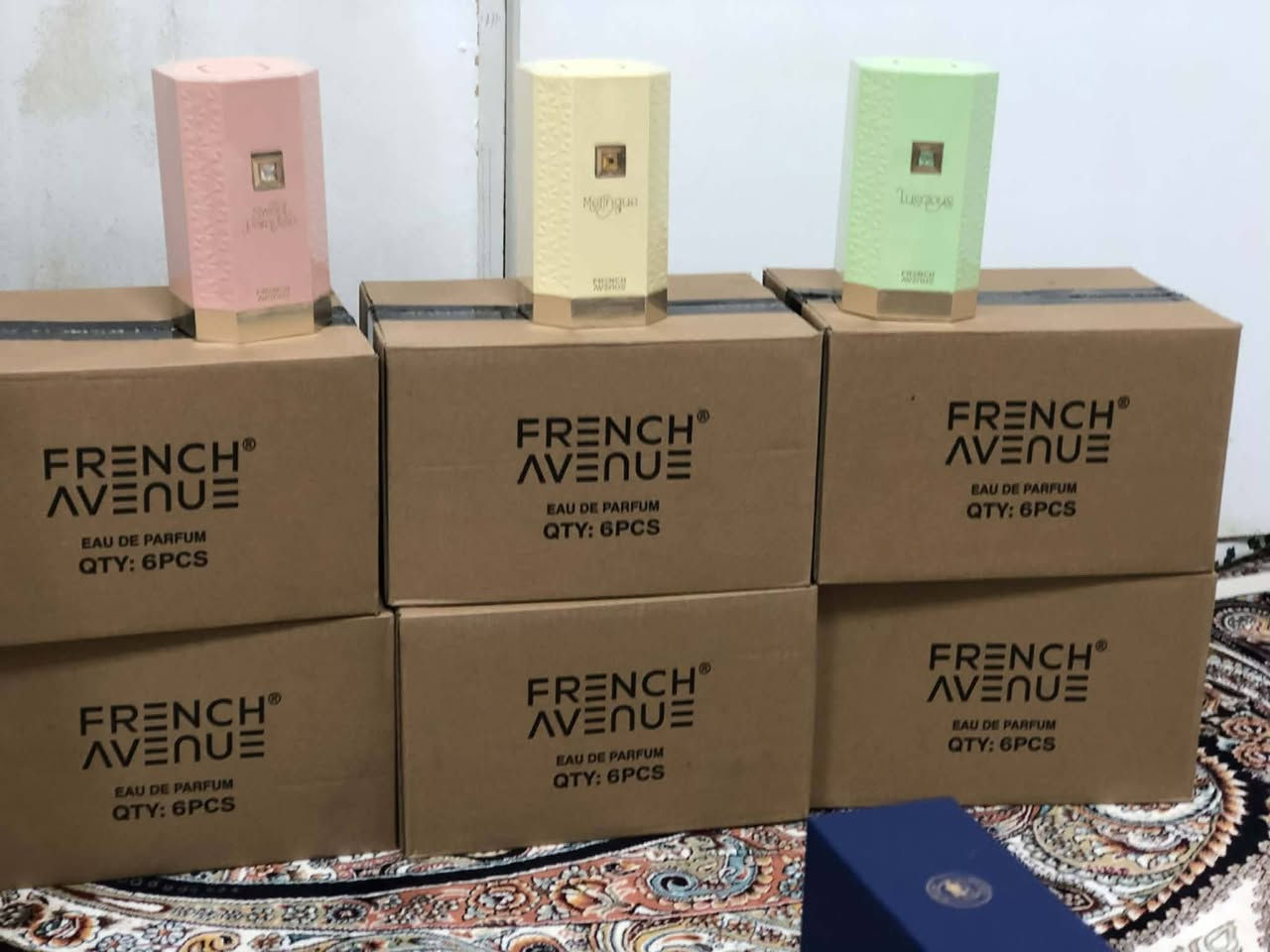 عطر من علامة تجارية إماراتية خاصة يشمل جميع العلامات التجارية تدوم العطور لأكثر من 48 ساعة اطلبها ولن تخسر  يتميز برائحة قوية تناسب الرجال والنساء على حد سواء. لا أعرف كيف أصفها.إنهم مميزون للغاية.السعر أقل من سعر الشركة بس جملە فقط *********** حجز واتس ئپ فایبر  انظم الی التلیجرام   https://t.me/+PEnGS3_mZeNhMzBi
