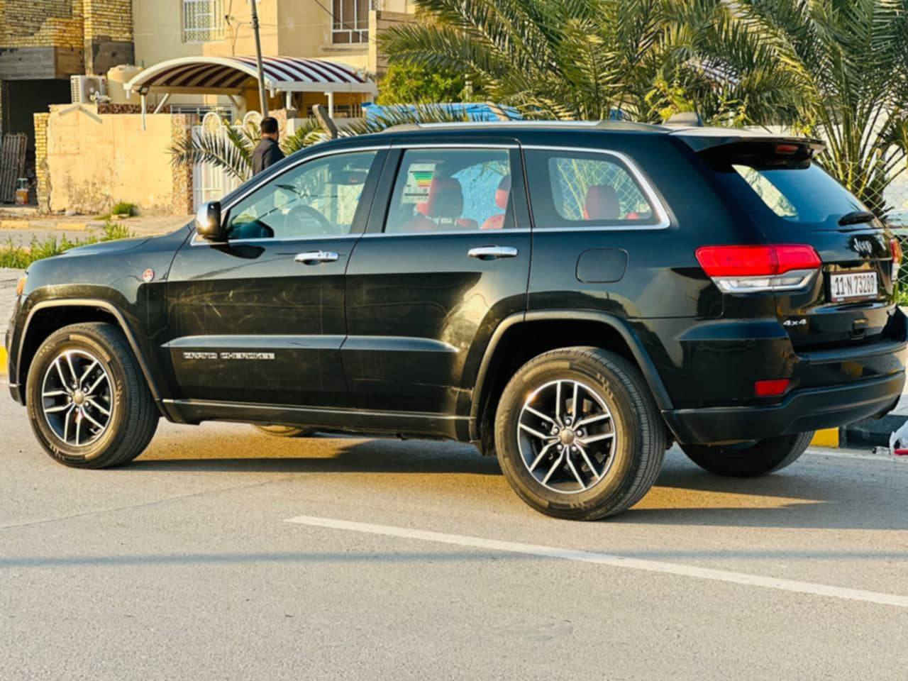 السلام عليكم..
للبيع جيب لاريدو  موديل 2019 بغداد تحويل باسمي سنويه جديده 
حادثها فقط بنيد وسونارها بالمنشور
 سياره جاهزه برغي مابيها نقص مكينه كير حداديه كلها جديده ومكفوله 
السعر 220
***********
