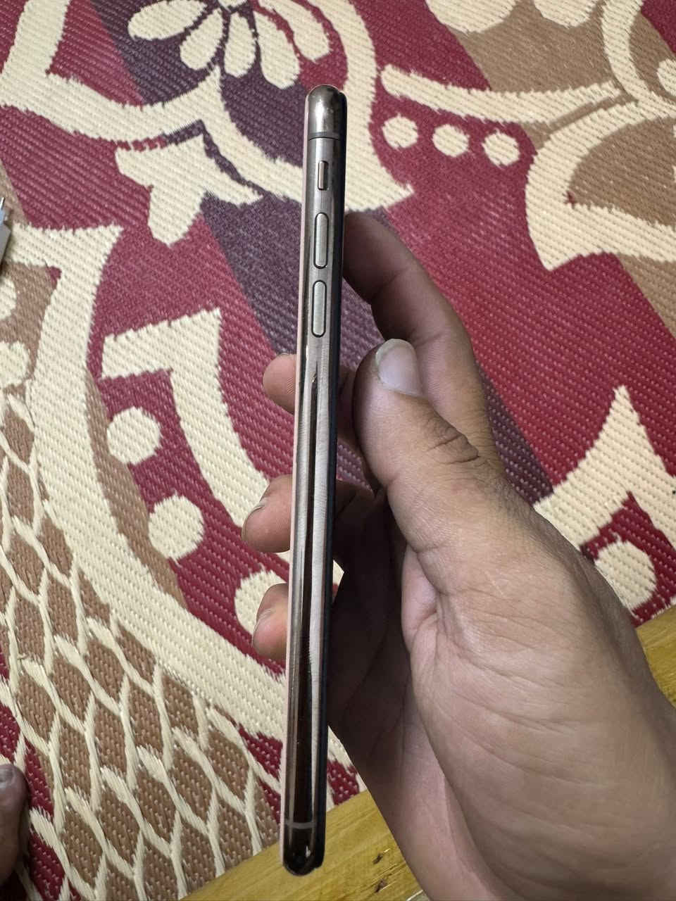 السلام عليكم اخواني أيفون اكس ماكس مبدل بس بطاريه ول الباقي كله شغال حته بصمت الوجه الداكره 256السعر 180وبي مجال حك الجيه المكان المدينه الصدر قرب تقاطع الكياره التواصل على الرقم ***********
