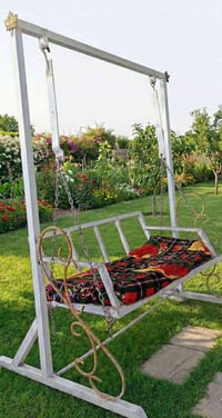 مرجوحة حديد • نظيفة • الراشدية القدس