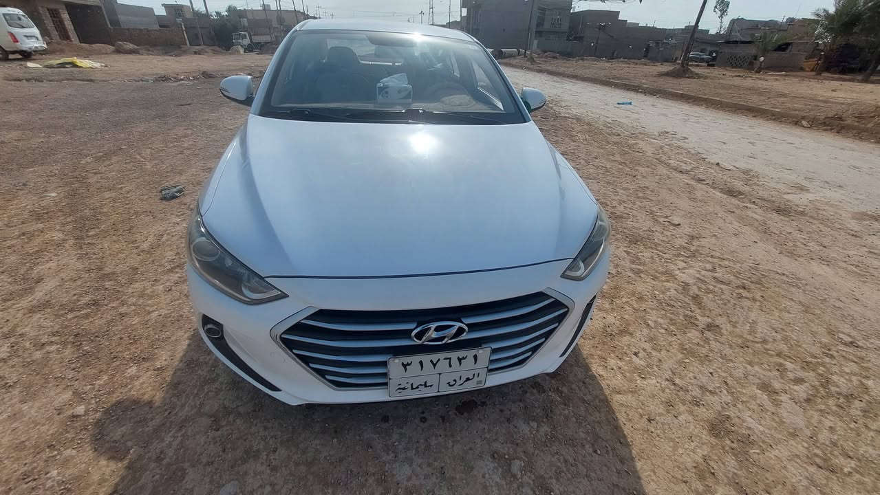 السلام عليكم  النترا خليجي موديل ٢٠١٨ مكفوله من الصبغ 
بارد شبر بل جاملغ الخلفي سياره جديده بمعنى الكلمة 
مكينه ٢٠٠٠ سوبر تخم تاير وصدر جديد غرفه خير من الله السعر 
١٥٠ ورقه العنوان بغداد النهروان ***********
