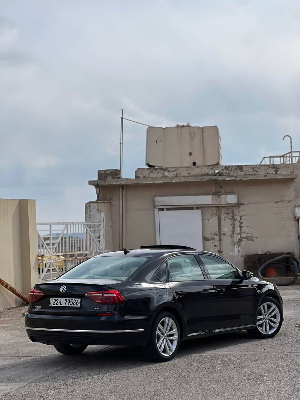 فولگس واگن باسات موديل 2019  مواصفات فول فول ارلاين كوشن جلد كهراباي هيتر داخلي اصفر ماشية 86 مايل سيارة جديد مابي شخته بقسه بدون سبغ سيارة كلين تايتل ايبراهيم خليل حتا دعاميات شرت محرك 20 توربو محرك شرت ما مفتوح 
سعر145 مجال 
رقم تلفون *********** اكر, نينوى
