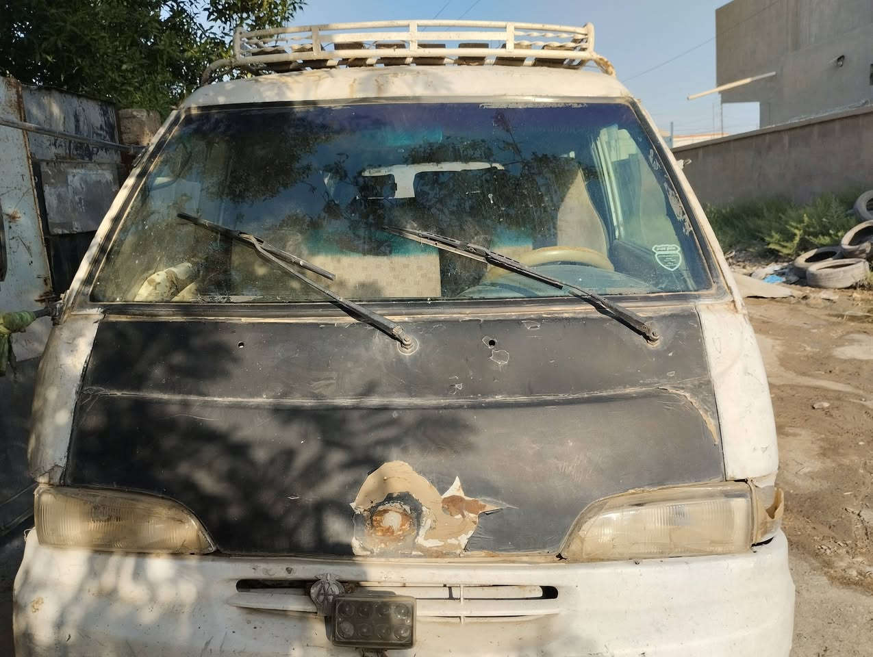 من رخصة صاحب الكروب سيارةهونداي للبيع رقم مثنى محرك وكيرونجي زينات السيارةباسمي الكشركدام الععلىين سعر 16ورقةوبيهة مجال مامسجلة هيئة الاتصال على الرقم ***********
