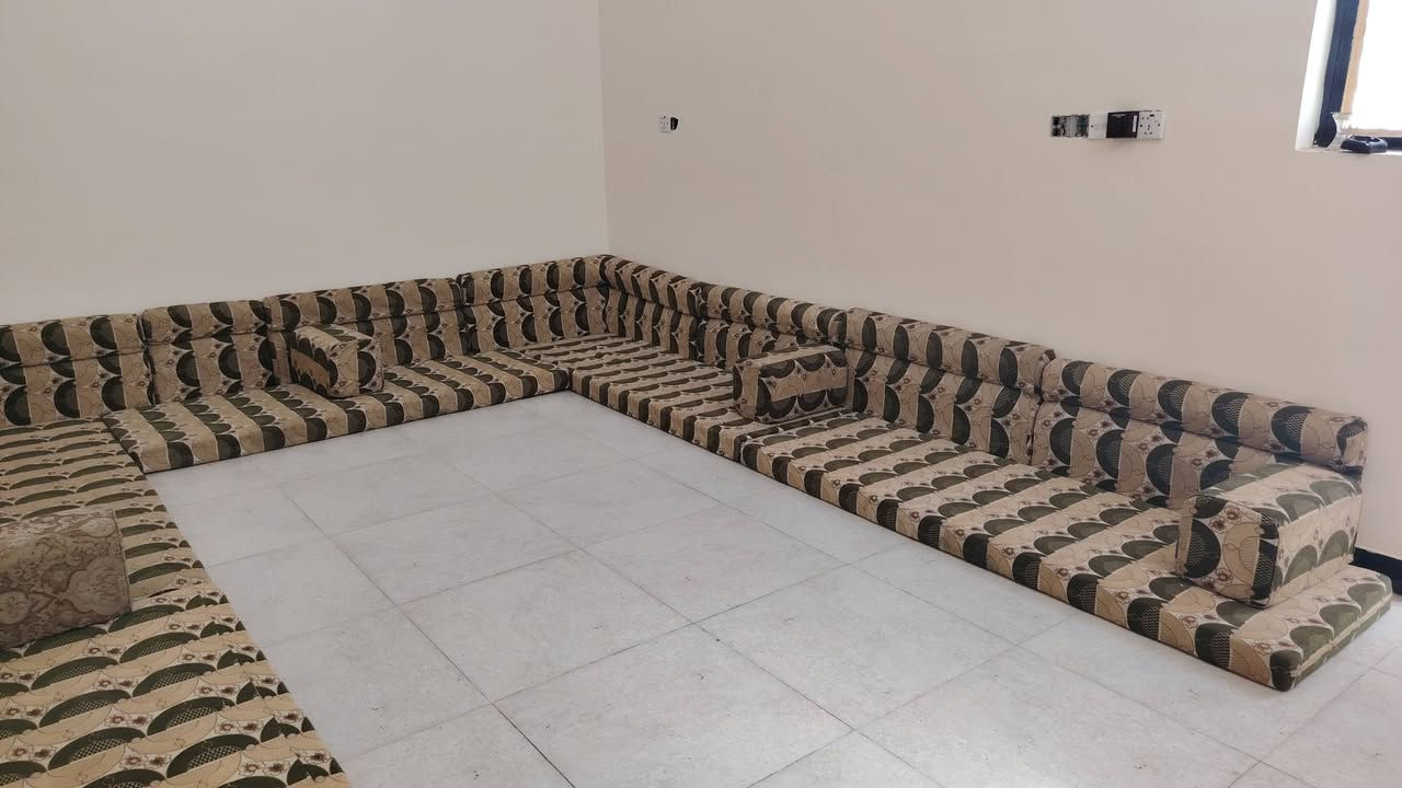 جلسه عربيه 12 متر للبيع نضافه 95
المكان ديوانيه شافعيه رقم الهاتف ***********
سعر 300 وبي مجال حك الجيه مثل ماموضح بالصور أصلي مو عادي

