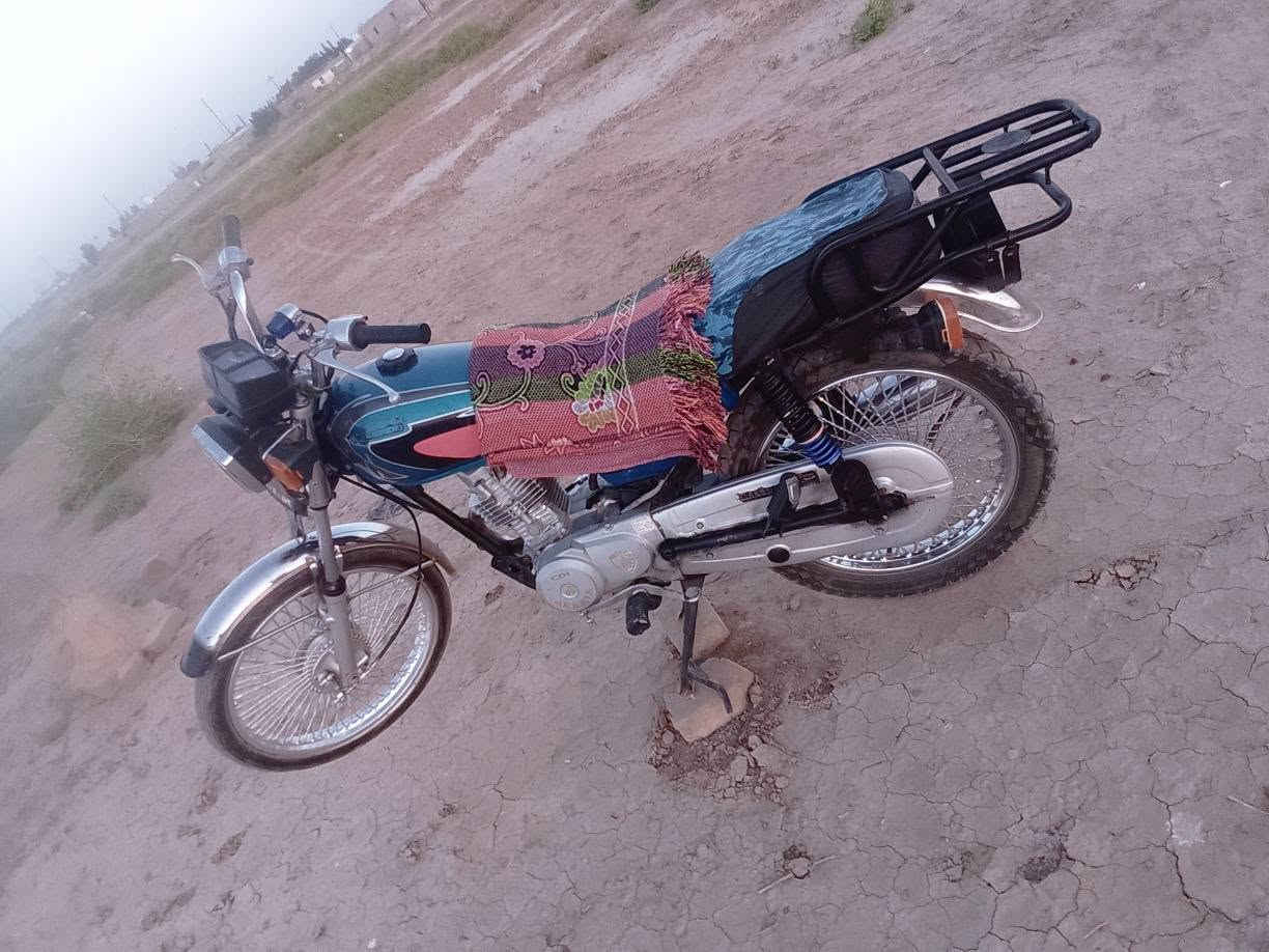 سلام عليكم دراجه البيع وراق صولي  موديل 20
سعر 575وبيه مجال الطيبين  مكان قلعه سكر قريه عگيل 
تعال خاص وتلل


**إذا كنت صاحب هذا الإعلان وتريد حذفه لأي سبب، رجاءا أرسل رسالة إلى الدعم الفني**