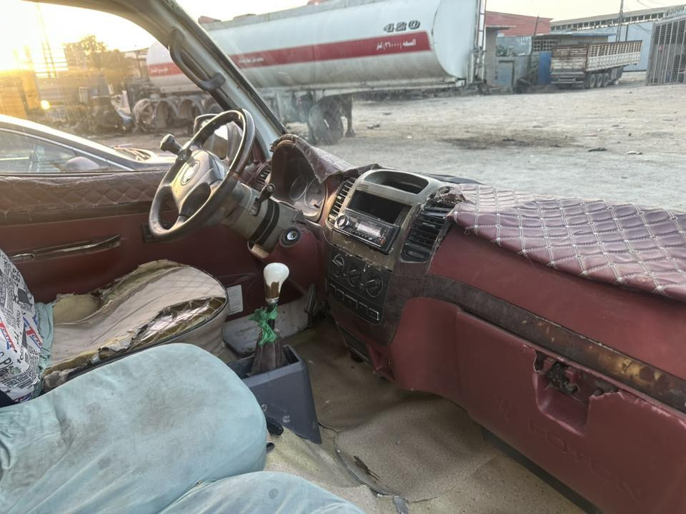 اصولي حره السياره رقم قادسيه
تحويل ثاني يوم مصفره السياره 
بيها ضربات خفيفه يعني سياره حلوه 
كما موضحه كير مكينه خير الله 
السعر ٥٥وبيها مجال للشراي للتواصل
*********** نجف الكوفه
