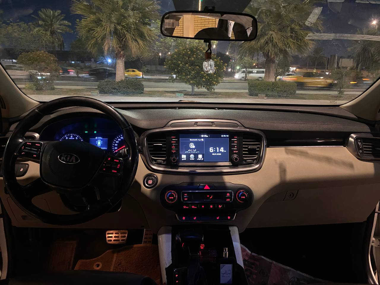 لسلام عليكم
‎كيا سورنتو 2020 كويتيه  
رقم مميز 
ماشيه 70 الف حقيقي 
6 سلندر 7 راكب. 3 قطع تبريد 
 جديد ‌‎سياره بمعنى الكلمه ‌‎ 
كويتي
مواصفات : اوتو هولد
4 كامرات 
كشنات الاماميه تدفئة تبريد
الكشنات الخلفية تدفئه 
‌‎بصمة أبواب سايد بريك كهربائي
شاحن وايرلس كشنات كهرباء
‌‎جنطه كهرباء لايت زنون 3 عدسه‌‎
‌‎4 انضمة قياده 
‌‎شاشه كبيره اصل جي بي اس 
‌‎حساس امامي وخلفي
‌‎مري شفط ويا البصمه ‌‎
‌‌‌‎تحكم استيرن فول 
‌‎حاكية : ابلوتوث : اوكس
‌‎لايت زنون بك لايت لد 
‌‎اضواء ترحيب بلادية
‌‎علامة سورنتو إضاءة بالدوسة
‌‎مرايات شفط وي البصمه 
 وَيْل 19 اكروم
للأستفسار ***********
مكان السياره كربلاء المقدسة
