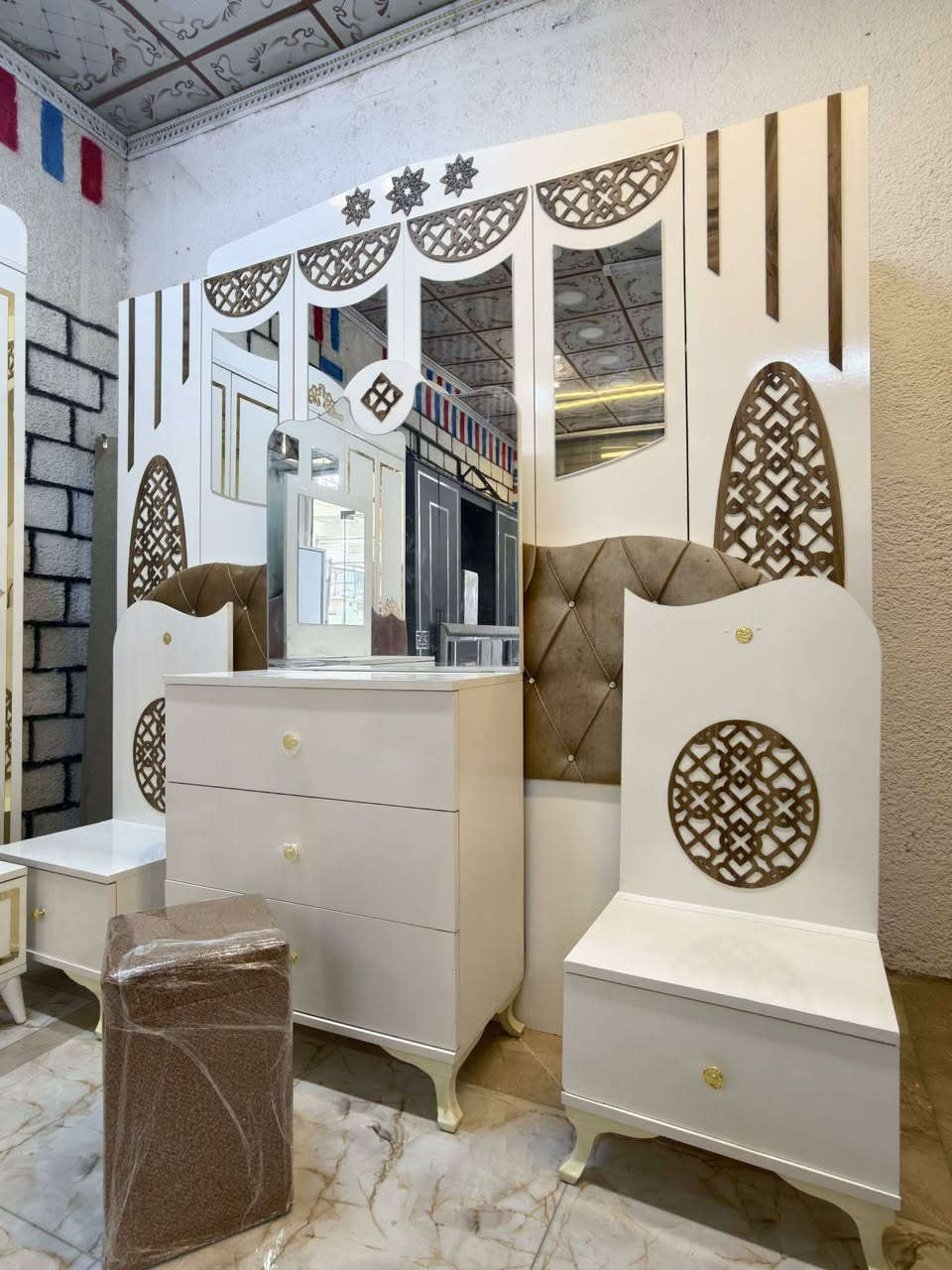 غرفة تركي🇹🇷 
٥قطع +
طابورية هدية 🎀
نضام ابواب
نضافة 90💯
سعر 550💵وبيهة مجال 
شد ونقل داخل بغداد مجاني اطراف بغداد اضافة ٢٥ توصيل محافضات متوفر  تصعيد الغرف باجر 💵


**إذا كنت صاحب هذا الإعلان وتريد حذفه لأي سبب، رجاءا أرسل رسالة إلى الدعم الفني**