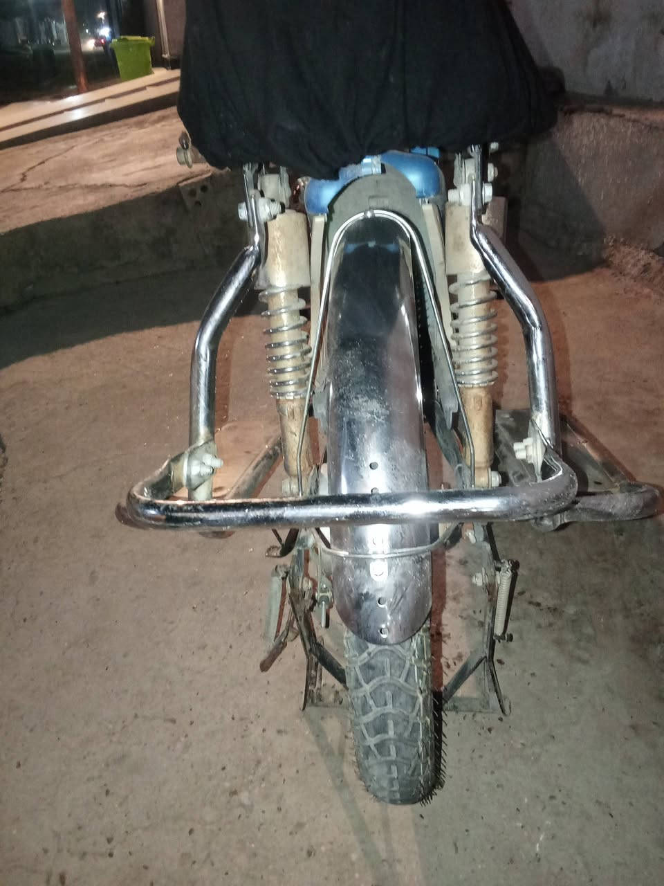 موطور شحن للبيع بطاريات صارلهن  سبوع من شديتهم جديدات  نضيف تايرات جدد نضيفات بس مشكلته عقل عطل و اريد ابيعه سعره 165


**إذا كنت صاحب هذا الإعلان وتريد حذفه لأي سبب، رجاءا أرسل رسالة إلى الدعم الفني**