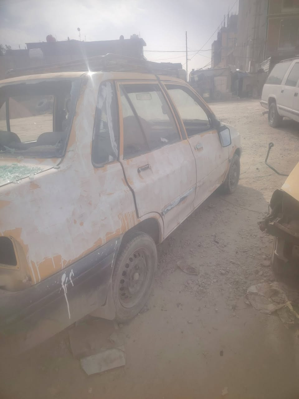 سلام عليكم تفصيخ سايبه بيجو سمند جيلي سي كي وجميع انواع السيارات العنوان شهداء البياع
***********
